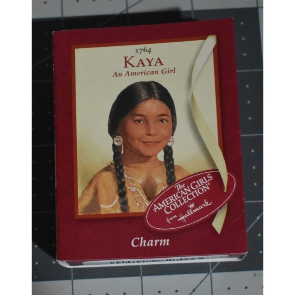 American Girl Doll Pleasant Co Hallmark Collection Charm Necklace Kaya NEW 2004